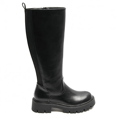 5825™ – Classic Black Boots
