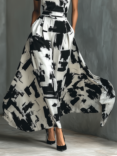 Elegant Maxi Dress with Short Sleeves and Unique Abstract Pattern