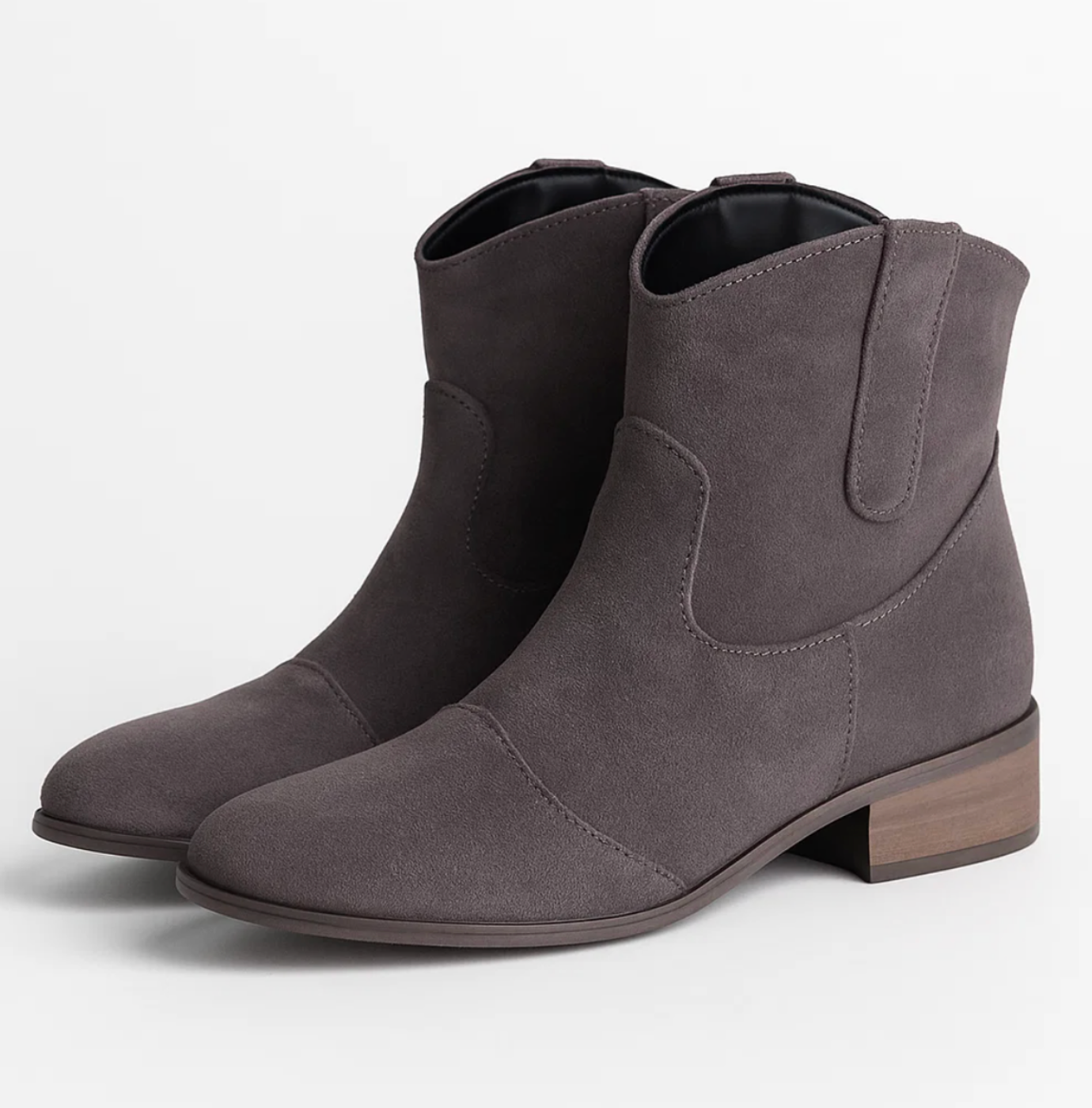 DAKOTA™ – Suede Western Boots with Timeless Look