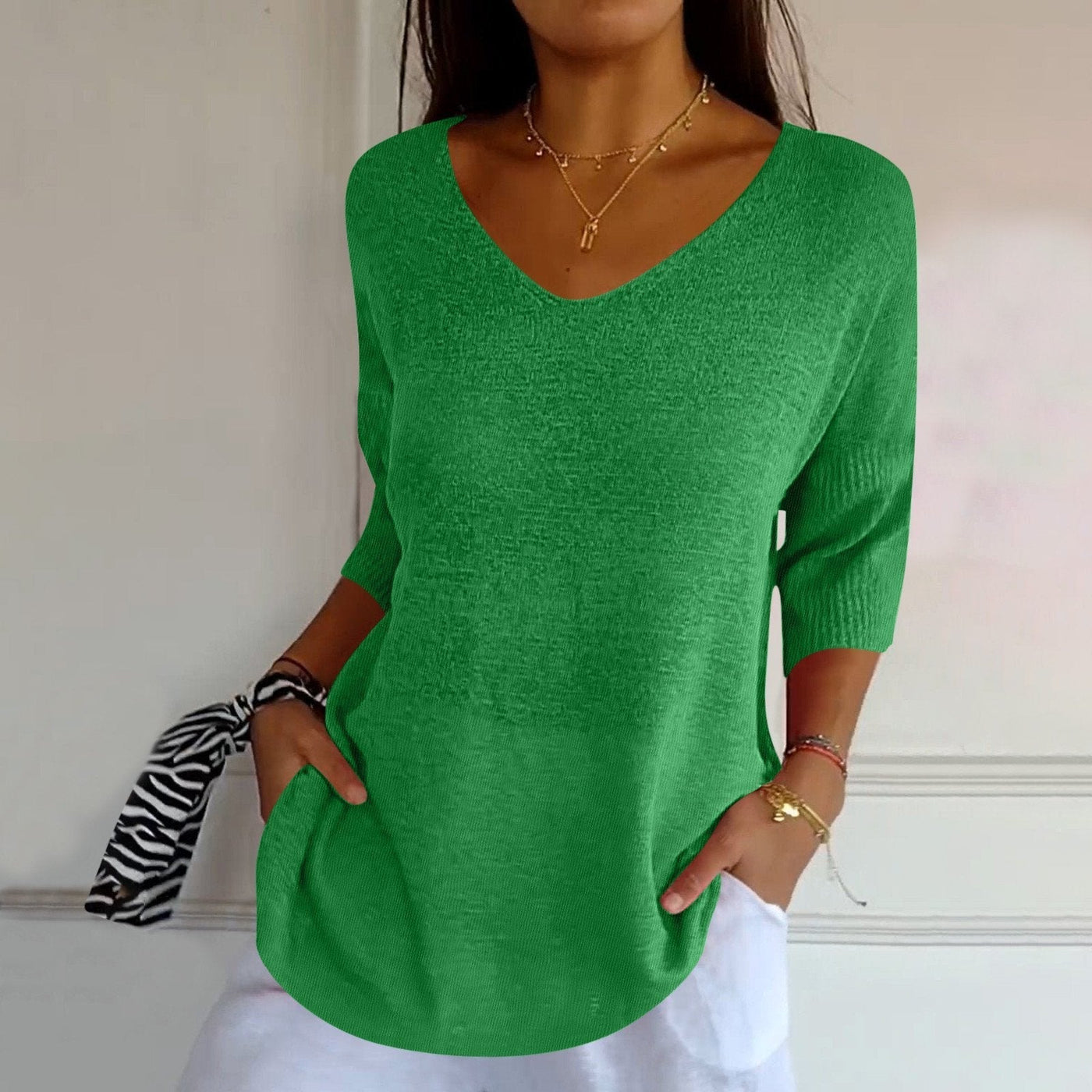 Maddie | Relaxed V-Neck Sweater
