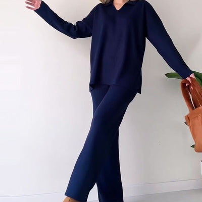 The Ella™ - Casual two-piece set with V-neck and slit